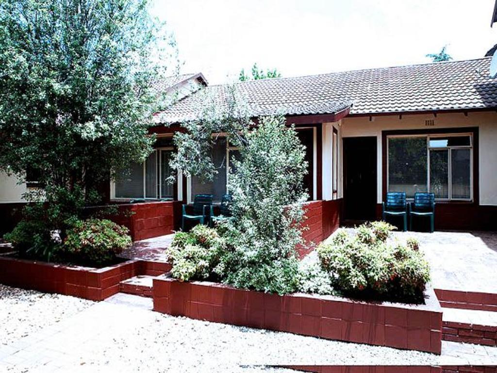 Tudor Lodge Guest House Johannesburg Esterno foto